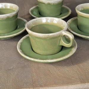 4 tazas y platillos de café Hull Pottery aguacate esmalte por goteo verde de colección - Imagen 1 de 11