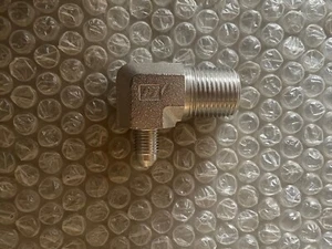 Brennan Elbow Adapter 90° P/N 2501-04-08-SS - Picture 1 of 2