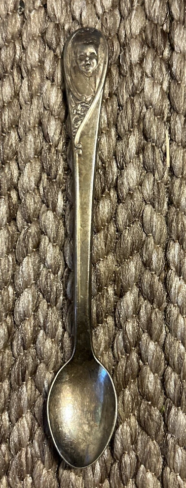 International GERBER *1 cuchara(s) de alimentación infantil* 5 5/8" Winthrop plateado Foto 1 de 1