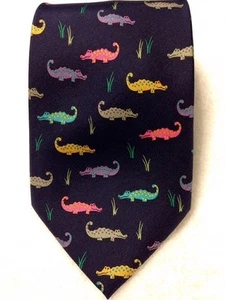 NWOT ALYNN MEN’S HANDMADE 100% SILK MUTICOLORED ALLIGATORS DK BLUE TIE - Picture 1 of 6