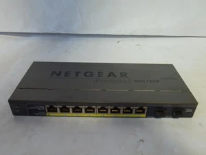 NETGEAR 8-Port PoE Gigabit Ethernet Smart Switch GS110TP (V811) - Picture 1 of 4
