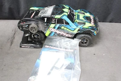 TRAXXAS 68386-4 SLASH 4WD BRUSHLESS VXL 3S SCT  228 - Image 1 of 3
