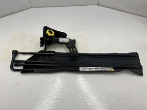 2007 Chevrolet Silverado 1500 Jack Kit - Picture 1 of 12