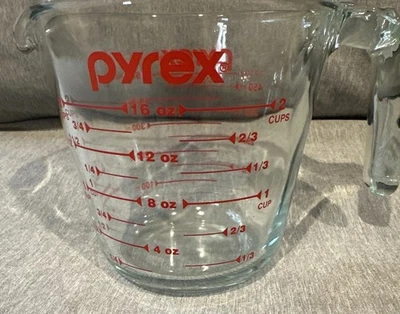 2 Cup/500 ml Pyrex Measuring Cup Open Handle With Red Lettering Corning Glass - Image 1 of 4