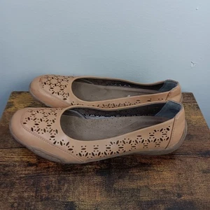 Array Shoes Womens Size 9.5M Jordan Tan Laser Cut Ballet Flats Comfort Walking - Picture 1 of 7