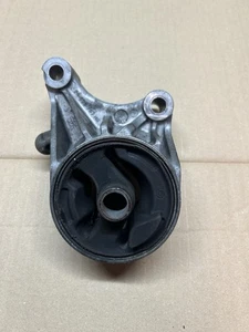 VAUXHALL ASTRA VXR FRONT ENGINE MOUNT Z20LEH MK5 H 2006 - Picture 1 of 3