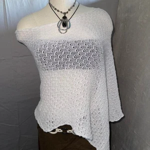 White crochet knit off the shoulder poncho shawl top handmade ONESIZE chic - Picture 1 of 8