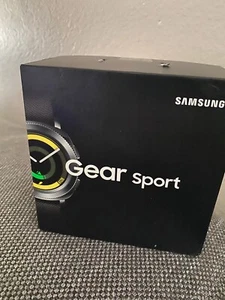 *Samsung Gear Sport 44.6mm Black Case Silicone Band Classic Buckle - SM-R600NZKA - Picture 1 of 5