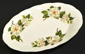 Paragon Camelia Series Polar Bear 8.5" Oval Dish Bone China White Floral Gold - Imagen 1 de 3