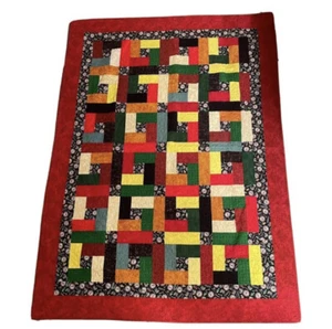 Handgefertigter Quilt mehrfarbig roter Rand Patchwork Feuerwehrmann 81” x 57 1/2” - Bild 1 von 4