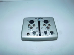ALESIS i02 EXPRESS RECORDING INTERFACE (JPS109) - Picture 1 of 4