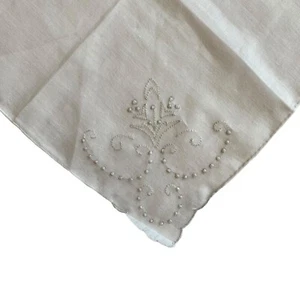 "Cuadrado de diseño bordado blanco Hankie 11x11""" - Imagen 1 de 4