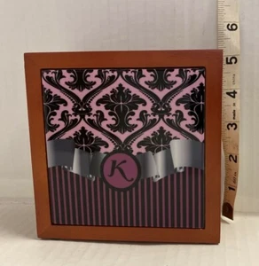 Rikki Knight Letter "K" Lt Pink Damask&Stripes 5-Inch Wooden Tile Pen Holder New - Picture 1 of 5