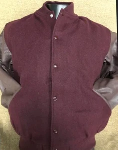 NEU Lederärmel Wolle Körper College Jacke einfarbig weinrot Spiel Marke hergestellt in den USA - Bild 1 von 3