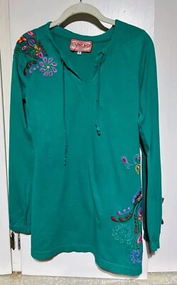 Difícil de encontrar Camiseta de manga larga bordada Johnny Was JWLA súper linda Foto 1 de 4