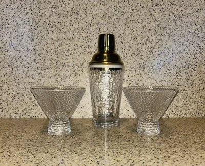 Juego de 3 piezas de vajilla de bar de vidrio Martini con adornos dorados y juego de coctelera Foto 1 de 4