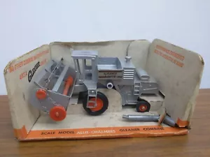 1/32 Ertl Farm Toy Allis Chalmers Gleaner  Combine in the Bubble Box - Picture 1 of 6