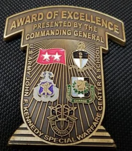 US Army JFK Special Warfare School and Center Commanding General DUI Shaped Chal - Picture 1 of 2