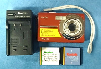 KODAK EasyShare M753 7.0 MP Digital Camera  w/ New Charger, 2 Batteries - Image 1 of 4