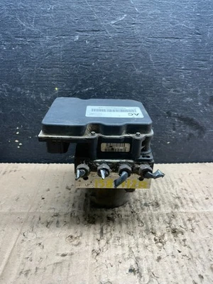 1996 1999 Chevrolet Tahoe s10 Blazer ABS Anti Lock Brake Pump OEM q6176 DG - Image 1 of 4