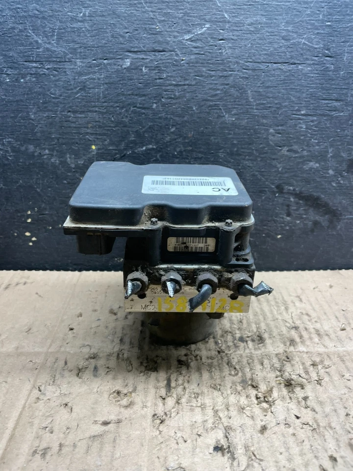 1996 1999 Chevrolet Tahoe s10 Blazer ABS Anti Lock Brake Pump OEM q6176 DG - Image 1 of 4