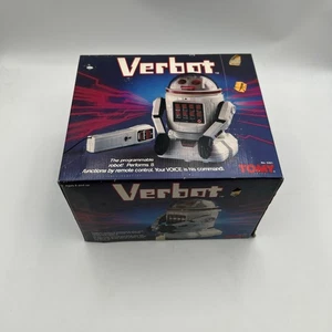 Robot comando vocale TOMY VERBOT 5401 1983 vintage con scatola telecomando, non funzionante  - Foto 1 di 9