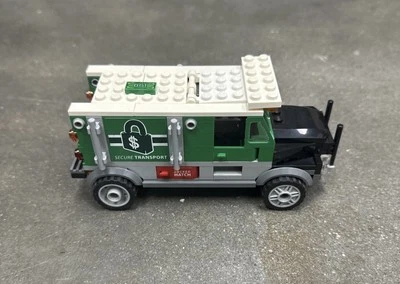 LEGO 76015 Marvel Spider Man Doc Ock Truck Heist Built Truck ONLY No Minifigs - Image 1 of 4