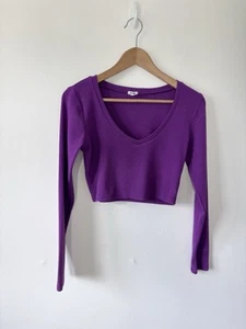 Garage Women’s Purple Cropped Ribbed Stretchy Long Sleeved Top Size Medium - Picture 1 of 2