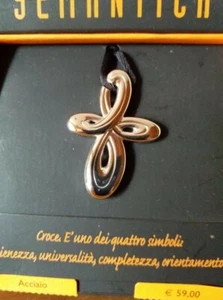 CIONDOLO CROCETTA SEMANTICA IN ACCIAIO CON LACCETTO NERO - Foto 1 di 2