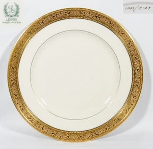 Lenox Westchester Luncheon Plate Gold Trim Green Backstamp M139 ( 9" Diameter) - Picture 1 of 5