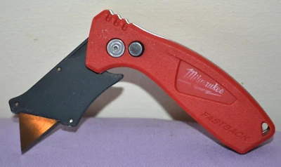 Navaja de bolsillo utilitaria Milwaukee Fastback 48-22-1906 con bloqueo de botón -- Excelente estado Foto 1 de 4