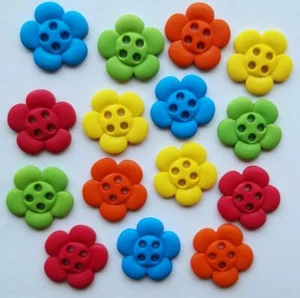 Dress It Up Craft Buttons SEW CUTE TROPICAL FLOWERS Sewing Summer Spring Novelty - Picture 1 of 3