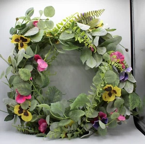 WreathDream Frühling Sommer künstlicher Blumenkranz 14" Stiefmütterchen ~ Stiefmütterchen & Grünzeug - Bild 1 von 8