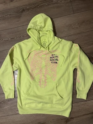 SUDADERA CON CAPUCHA ANTI SOCIAL CLUB BAJO EL AGUA ESQUELETO TALLA GRANDE AMARILLO NEÓN RARA L Foto 1 de 4