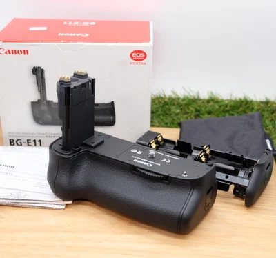 Canon BG-E11 Battery Grip For EOS 5DMarkIII Japan W/ Box Japan [Mint] #1096C - Image 1 of 4