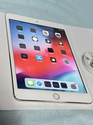 Apple iPad mini 3 A1600 16 GB, Wi-Fi + 4G, 7,9 pulgadas - plateado desbloqueado Foto 1 de 4
