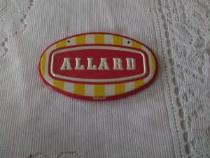 50er Jahre General Mills / Wheaties Müsli Auto Emblem Abzeichen Metall ALLARD England - Bild 1 von 3