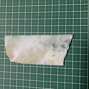 JAPANESE Rough stone ITOIGAWA Jedeite Jade green - Picture 1 of 3