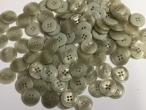 100 Silver Grey Pearlised 20mm 4 Hole Good Quality Buttons (LS4) - Picture 1 of 2