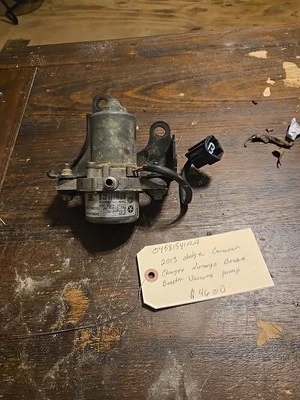 Bomba de vacío de refuerzo de freno Dodge 2013 se adapta a cargador de caravana Durango OEM 04581541AA Foto 1 de 4