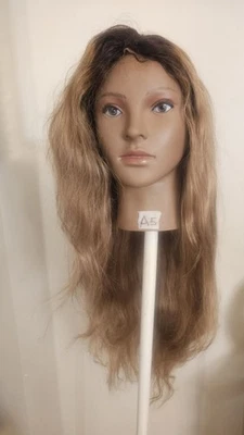 Peluca de encaje de cabello humano 100 % virgen recta rubia sucia de alta calidad superior 26 a 28"  Foto 1 de 4