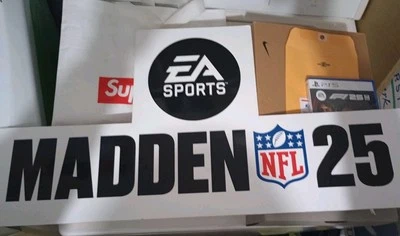 Placa oficial de lançamento de evento Madden 25 Electronic Arts + pôster promocional envio rápido ✅ - Imagem 1 de 4