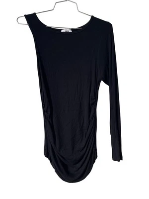 Blusa LNA Bazon com nervuras tamanho grande um ombro gola redonda lateral franzida contemporânea - Imagem 1 de 4