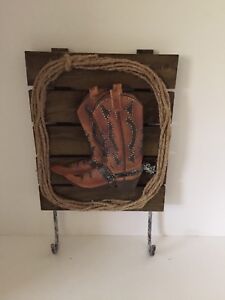 Western  Themed Minature Wooden Wall Plaque Rack Cowboy Boots Resin