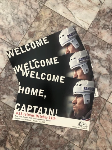 NEW YORK RANGERS Welcome Home Captain Mark Messier 11x17 Poster Oct 11 2000 Cover