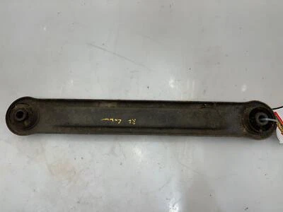 Brazo de control inferior trasero Ford Crown Victoria 1998-2011 OEM 8W1Z5A649A Foto 1 de 4