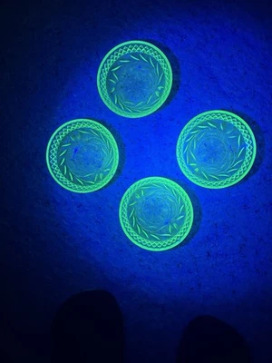 Four Uranium Floral Etched Berry Bowl Uranium Bowl. Vintage Green Uranium - Image 1 of 4