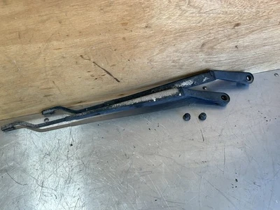 89-94 Nissan 240sx S13 Windshield Wiper Arms pair OEM W/ NUTS - Image 1 of 4