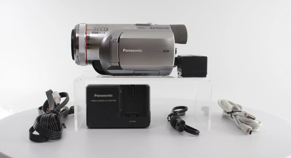 Panasonic 4MP 3CCD MiniDV Camcorder NTSC/PAL Video Transfer - Grade A (PV-GS500) - Image 1 of 1