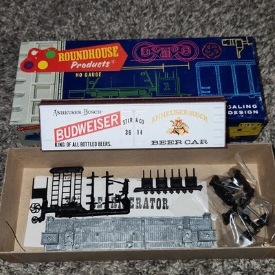 Roundhouse HO Scale Budweiser Beer  Billboard Reefer Unbuilt Model Train Kit NEW - Image 1 of 4